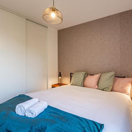 Appartement Luxe Flat For 7 - Fairytale Factory à Bussy-Saint-Georges Extérieur photo