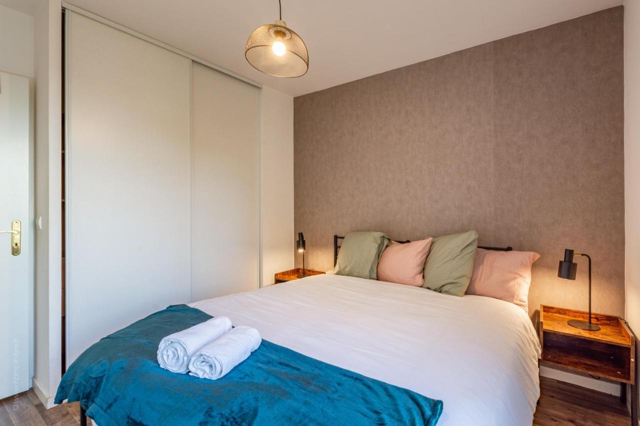Appartement Luxe Flat For 7 - Fairytale Factory à Bussy-Saint-Georges Extérieur photo