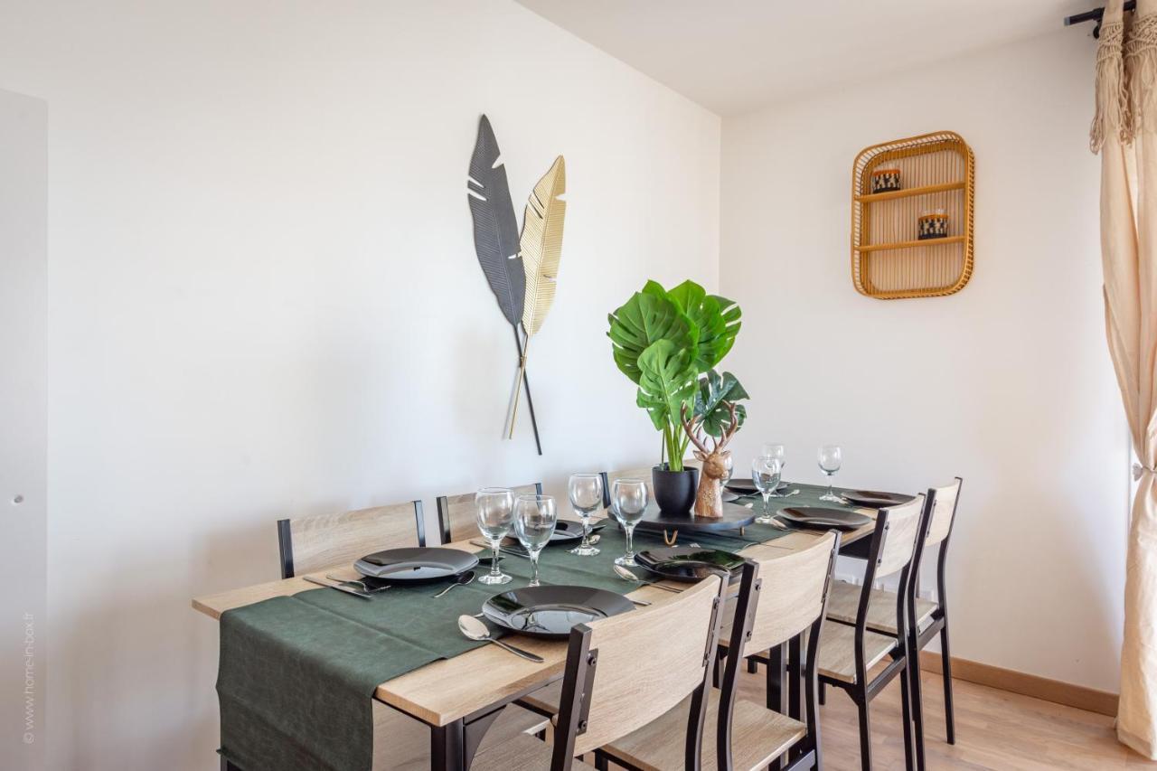 Appartement Luxe Flat For 7 - Fairytale Factory à Bussy-Saint-Georges Extérieur photo